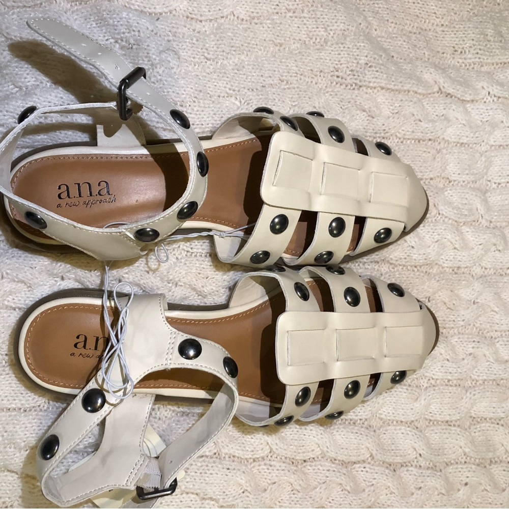Studded Strappy Flat Sandals - Picture 5 of 5
